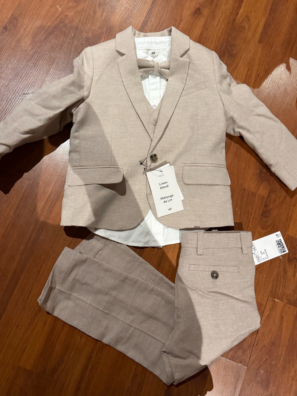 H& M Boys Beige Linen-Blend Suit Set with Bow Tie
